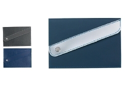 Art. FS060N, Portadocumenti in similpelle con cuciture, chiusura con bottone.